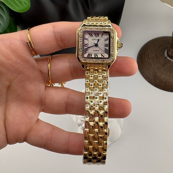 Panthère Gold Plated Stainless Steel Watch - Picture 11 of 13